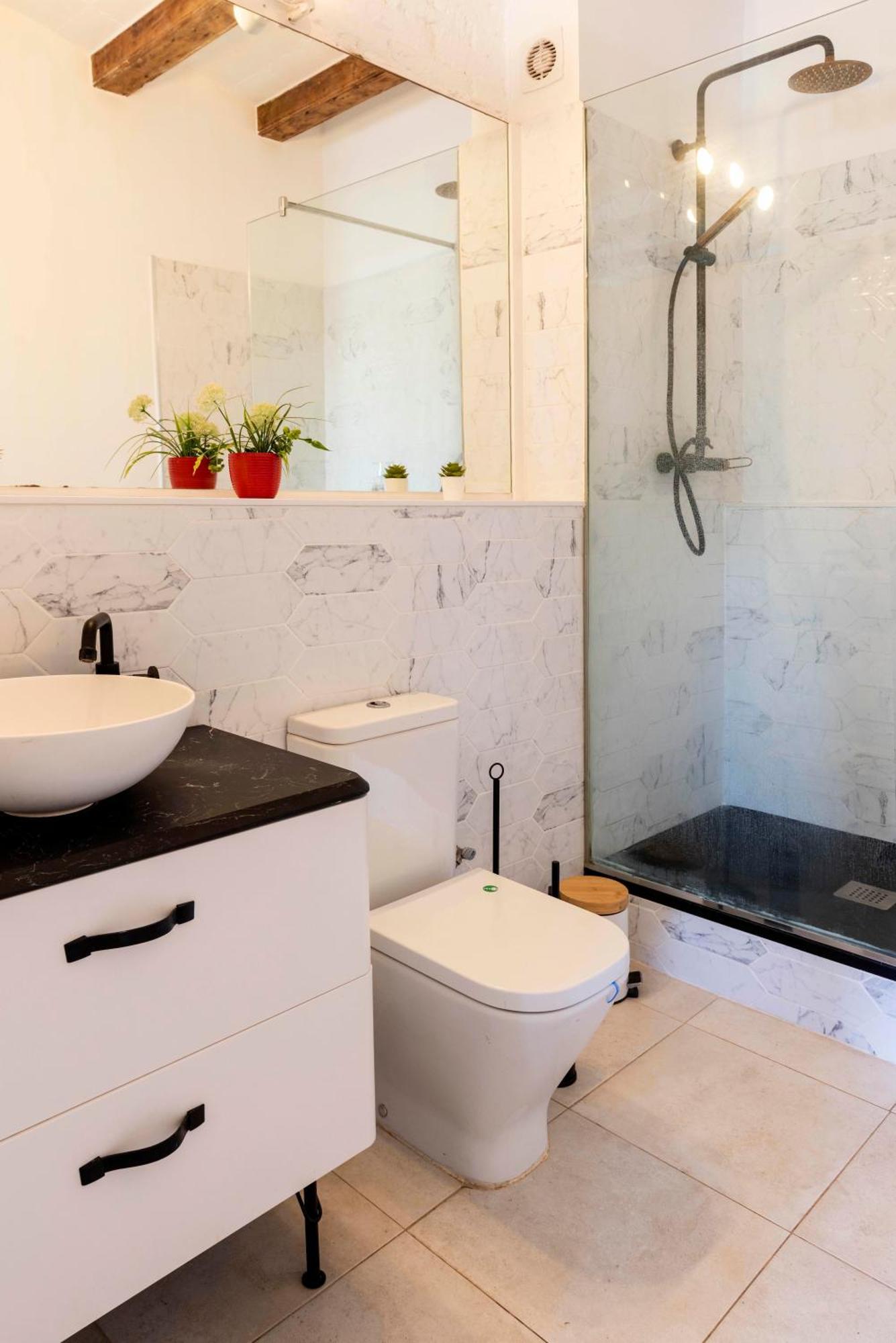 Enchanting 2 Bedroom Flat With Terrace Near Placa Espanya Barcelona Eksteriør billede